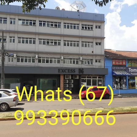 Portaria E Circulacao De Hospedes So Ate 23 Horas - Reabre As 5 Horas - Compartilhado Tompell Hostel Ponta Porã Exterior foto